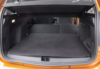 Подержанный автомобиль Renault Duster 2021 года (31 фото)