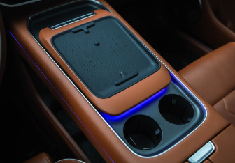 Подержанный автомобиль Voyah Free 2024 года (19 фото)