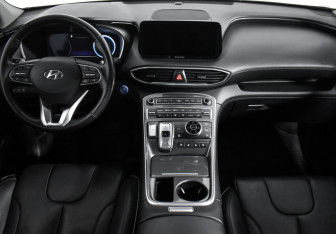 Подержанный автомобиль Hyundai Santa Fe 2021 года (14 фото)