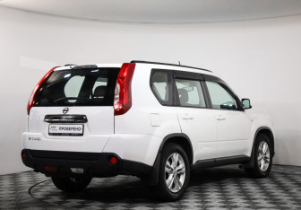 Подержанный автомобиль Nissan X-Trail 2014 года (5 фото)