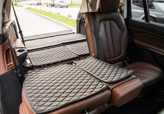Подержанный автомобиль BMW X7 2021 года (33 фото)