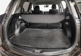 Подержанный автомобиль Toyota RAV4 2019 года (28 фото)