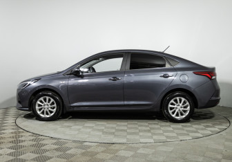 Подержанный автомобиль Hyundai Solaris Sedan 2021 года (8 фото)