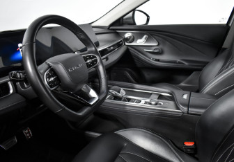 Подержанный автомобиль Chery Arrizo 8 2023 года (9 фото)