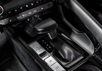 Подержанный автомобиль Hyundai Elantra Sedan 2022 года (11 фото)