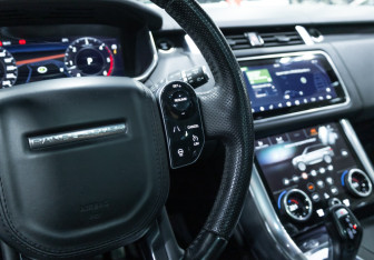 Подержанный автомобиль Land Rover Range Rover Sport 2019 года (17 фото)