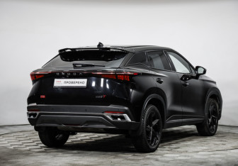 Подержанный автомобиль Omoda C5 2023 года (5 фото)
