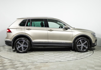 Подержанный автомобиль Volkswagen Tiguan 2017 года (4 фото)