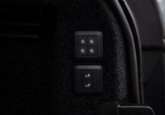 Подержанный автомобиль Land Rover Range Rover 2020 года (30 фото)