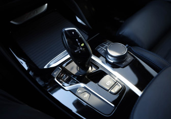 Подержанный автомобиль BMW X4 2021 года (12 фото)