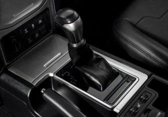 Подержанный автомобиль Toyota Land Cruiser Prado 2021 года (12 фото)