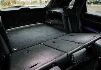 Подержанный автомобиль Porsche Cayenne 2018 года (33 фото)