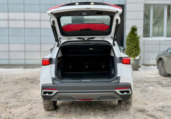 Подержанный автомобиль Omoda C5 2023 года (7 фото)