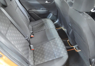 Подержанный автомобиль Kia Rio Sedan 2017 года (13 фото)