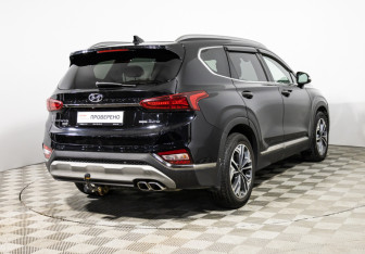 Подержанный автомобиль Hyundai Santa Fe 2018 года (5 фото)