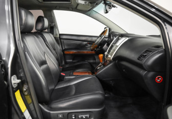 Подержанный автомобиль Lexus RX 2008 года (23 фото)