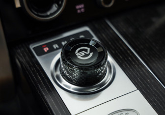 Подержанный автомобиль Land Rover Range Rover 2019 года (23 фото)