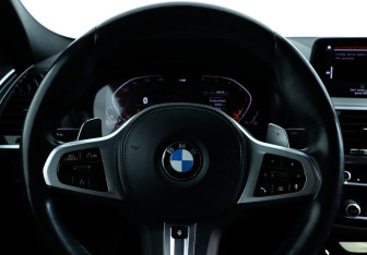 Подержанный автомобиль BMW X4 2020 года (19 фото)