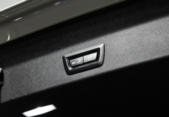 Подержанный автомобиль BMW X3 2019 года (32 фото)