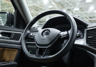 Подержанный автомобиль Volkswagen Teramont 2019 года (26 фото)