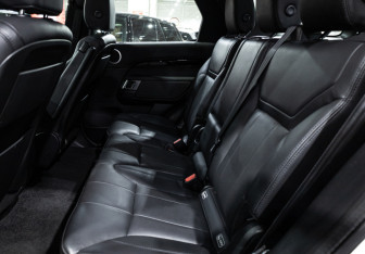 Подержанный автомобиль Land Rover Discovery 2019 года (15 фото)
