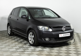 Подержанный автомобиль Volkswagen Golf Plus 2012 года (3 фото)