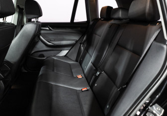 Подержанный автомобиль BMW X3 2015 года (10 фото)