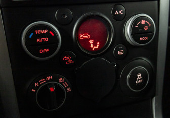 Подержанный автомобиль Suzuki Grand Vitara 2011 года (18 фото)