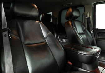 Подержанный автомобиль Cadillac Escalade Suv 2010 года (15 фото)