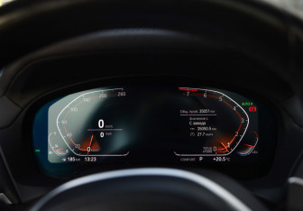 Подержанный автомобиль BMW X3 2021 года (17 фото)