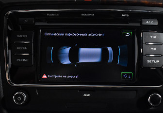 Подержанный автомобиль Skoda Superb Liftback 2013 года (16 фото)