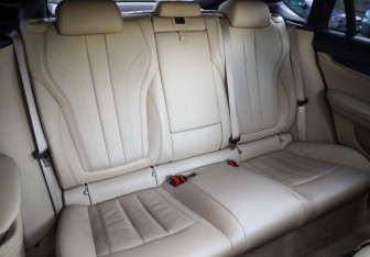 Подержанный автомобиль BMW X6 2017 года (32 фото)