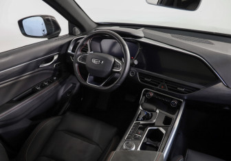 Подержанный автомобиль Geely Tugella 2023 года (9 фото)