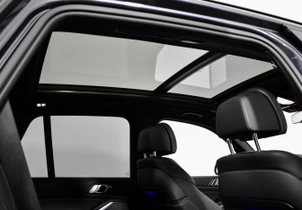 Подержанный автомобиль BMW X5 2020 года (8 фото)