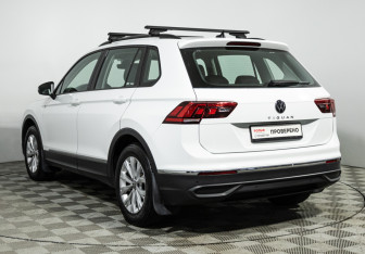 Подержанный автомобиль Volkswagen Tiguan 2021 года (7 фото)