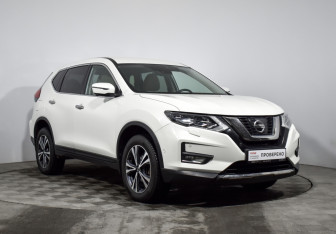 Подержанный автомобиль Nissan X-Trail 2021 года (3 фото)