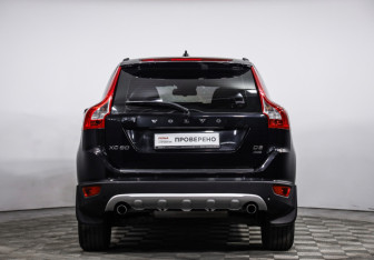 Подержанный автомобиль Volvo XC60 2012 года (6 фото)