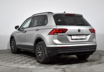 Подержанный автомобиль Volkswagen Tiguan 2020 года (7 фото)
