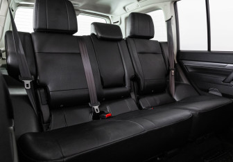 Подержанный автомобиль Mitsubishi Pajero 2014 года (21 фото)