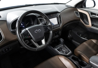 Подержанный автомобиль Hyundai Creta 2020 года (11 фото)
