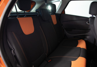 Подержанный автомобиль Renault Kaptur 2016 года (11 фото)
