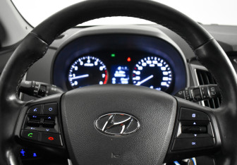 Подержанный автомобиль Hyundai Creta 2016 года (17 фото)