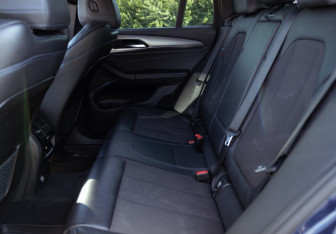 Подержанный автомобиль BMW X3 2018 года (20 фото)