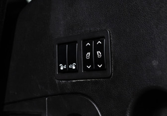 Подержанный автомобиль Chevrolet Tahoe 2016 года (27 фото)