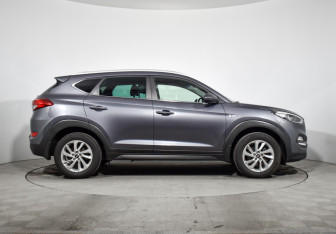 Подержанный автомобиль Hyundai Tucson 2017 года (4 фото)