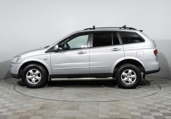 Подержанный автомобиль SsangYong Kyron 2014 года (8 фото)