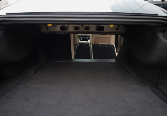 Подержанный автомобиль Jaguar XF Sedan 2018 года (30 фото)