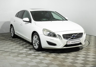 Подержанный автомобиль Volvo S60 2012 года (3 фото)