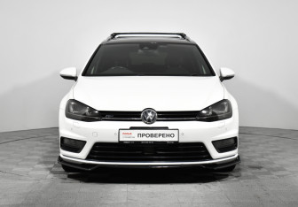 Подержанный автомобиль Volkswagen Golf Wagon 2014 года (2 фото)