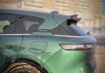 Подержанный автомобиль Voyah Free 2023 года (16 фото)